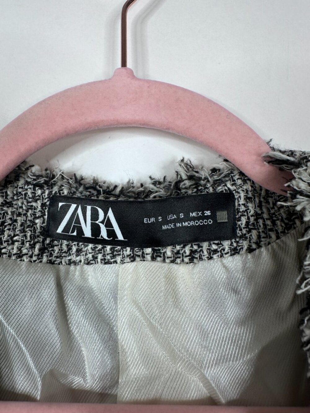 2/$30 ZARA Frayed Tweed Open Blazer Pronounced Shoulders Black Ecru Small #A2082 - Picture 7 of 10
